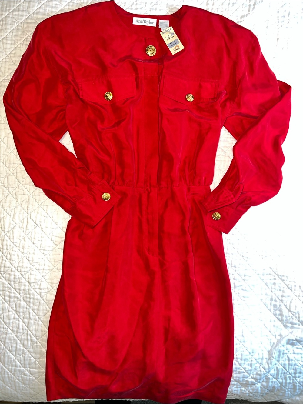 Early 2000s vintage Ann Taylor Red 100% Silk Button Front Shirt Dress size 6